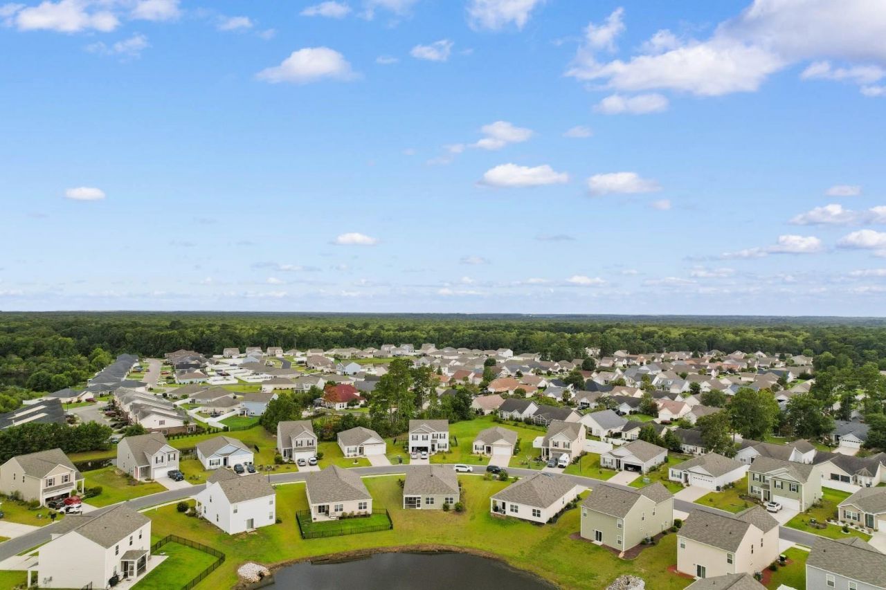 1143 Sennema Circle Photo 43