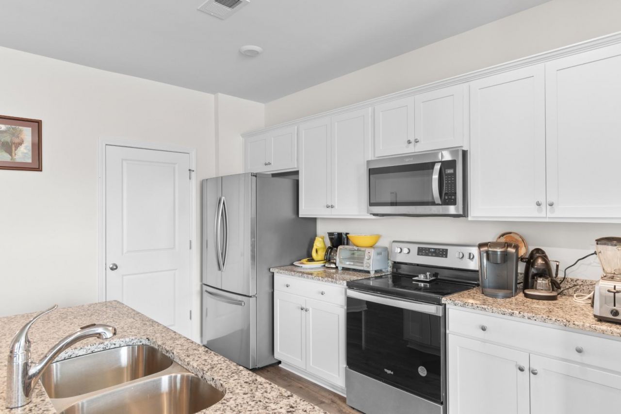 1143 Sennema Circle Photo 8