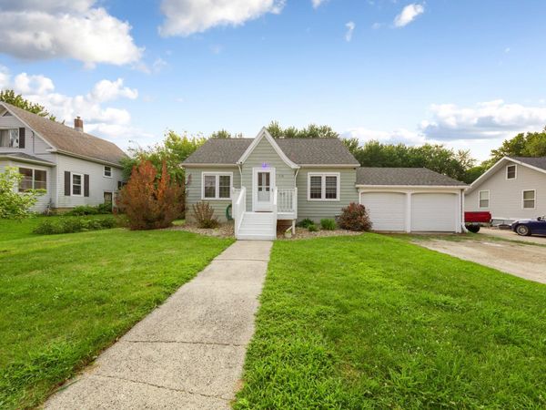 718 5th Street SE, Waseca, MN 56093
