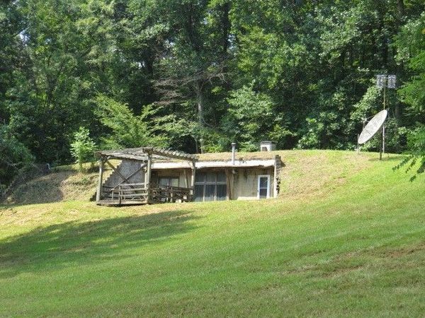 950 Cedar Hurst Ln , Pulaski, TN 38478