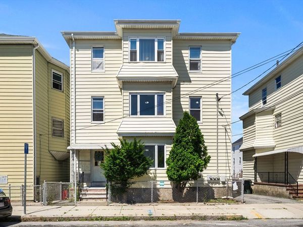 95 Flint St, Fall River, MA 02723