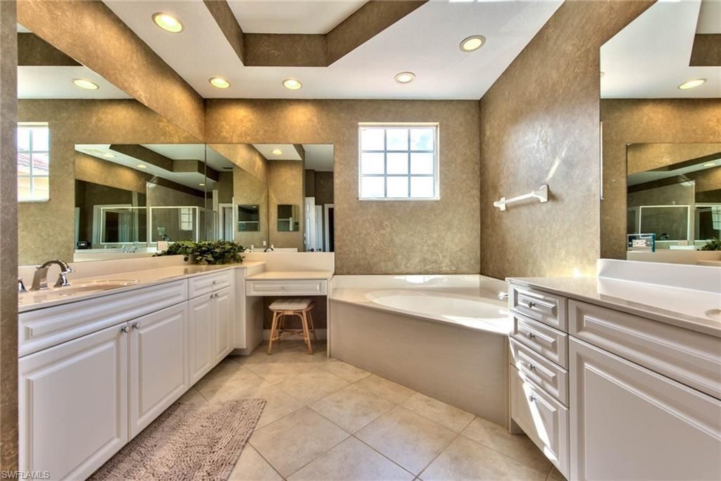 9657 Cypress Hammock Cir , Unit 202, Estero, FL 34135 Photo