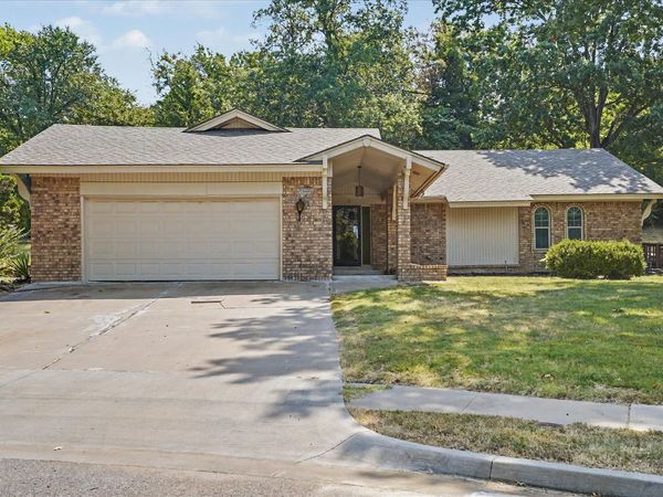 5846 E 63rd Street , Tulsa, OK 74136