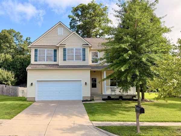 512 Devencroft Ridge E, Pataskala, OH 43062