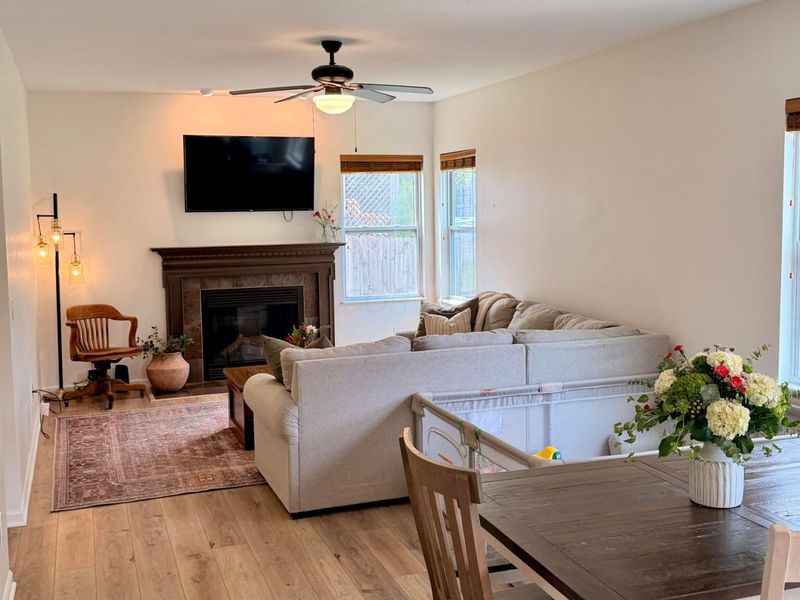 512 Devencroft Ridge E, Pataskala, OH 43062 Photo 8