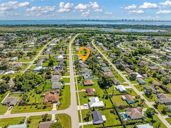 2826 SE Melaleuca Blvd, Port St. Lucie, FL 34952
