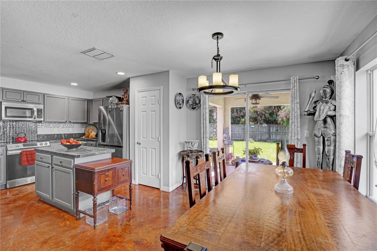 2826 SE Melaleuca Blvd, Port Saint Lucie, FL 34952 Photo