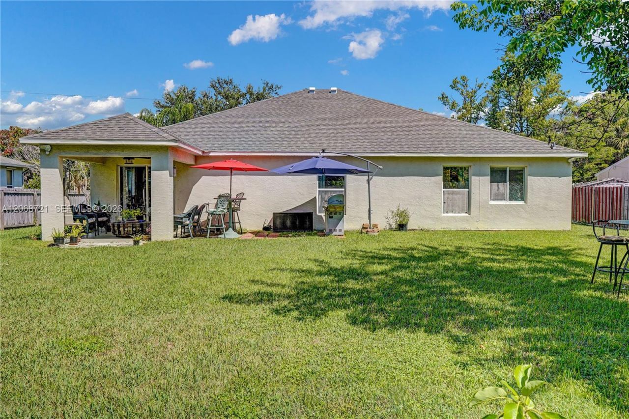 2826 SE Melaleuca Blvd, Port Saint Lucie, FL 34952 Photo