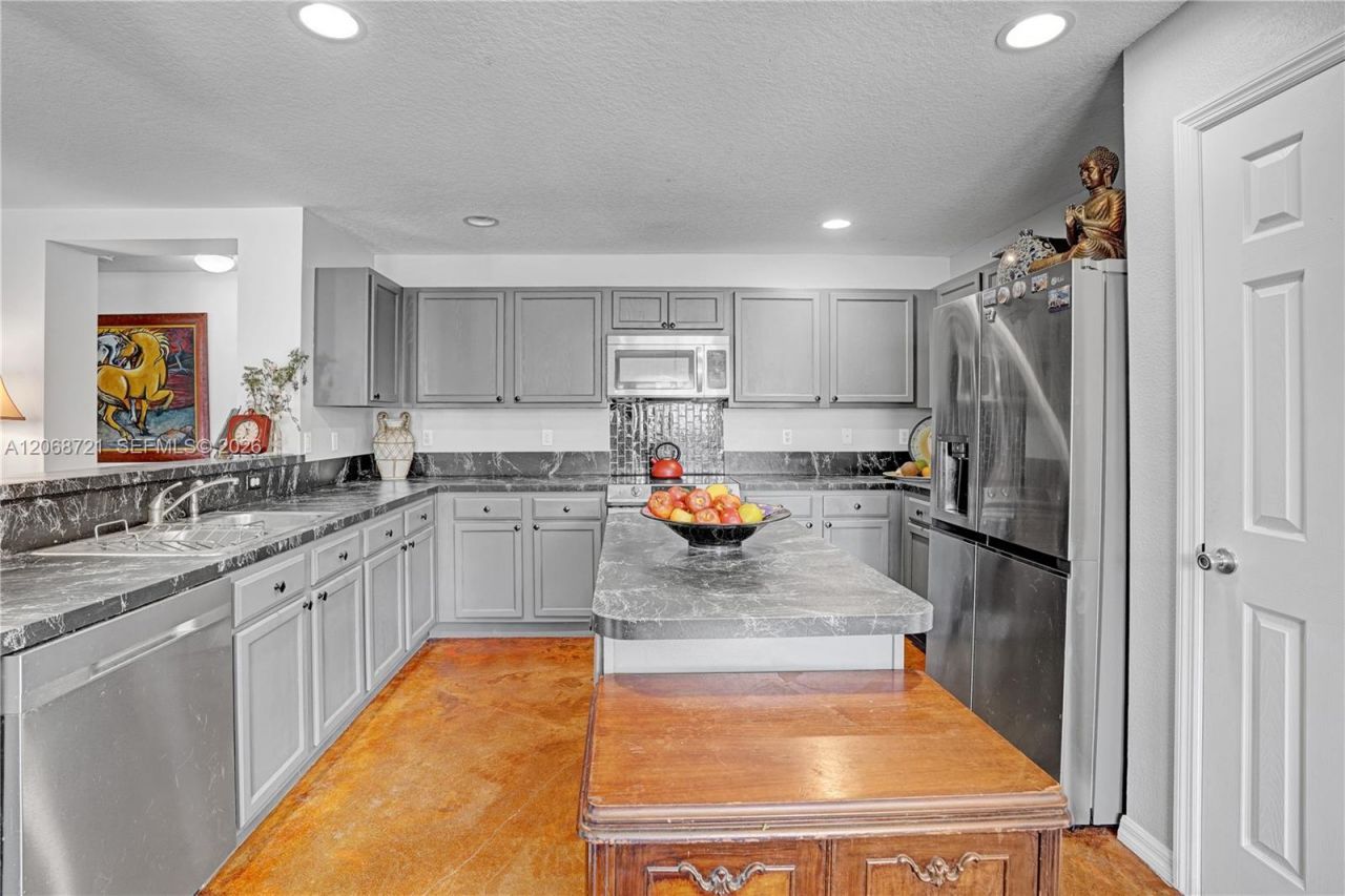 2826 SE Melaleuca Blvd, Port Saint Lucie, FL 34952 Photo