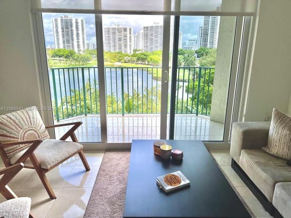 Unit 612, Aventura, FL 33180
