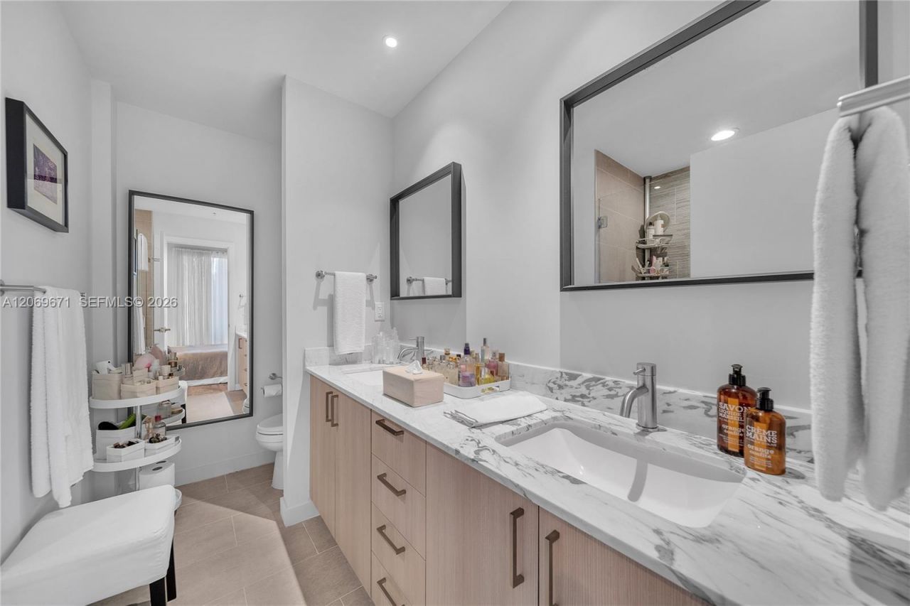 320 NE 126th St, Unit 32, North Miami, FL 33161 Photo