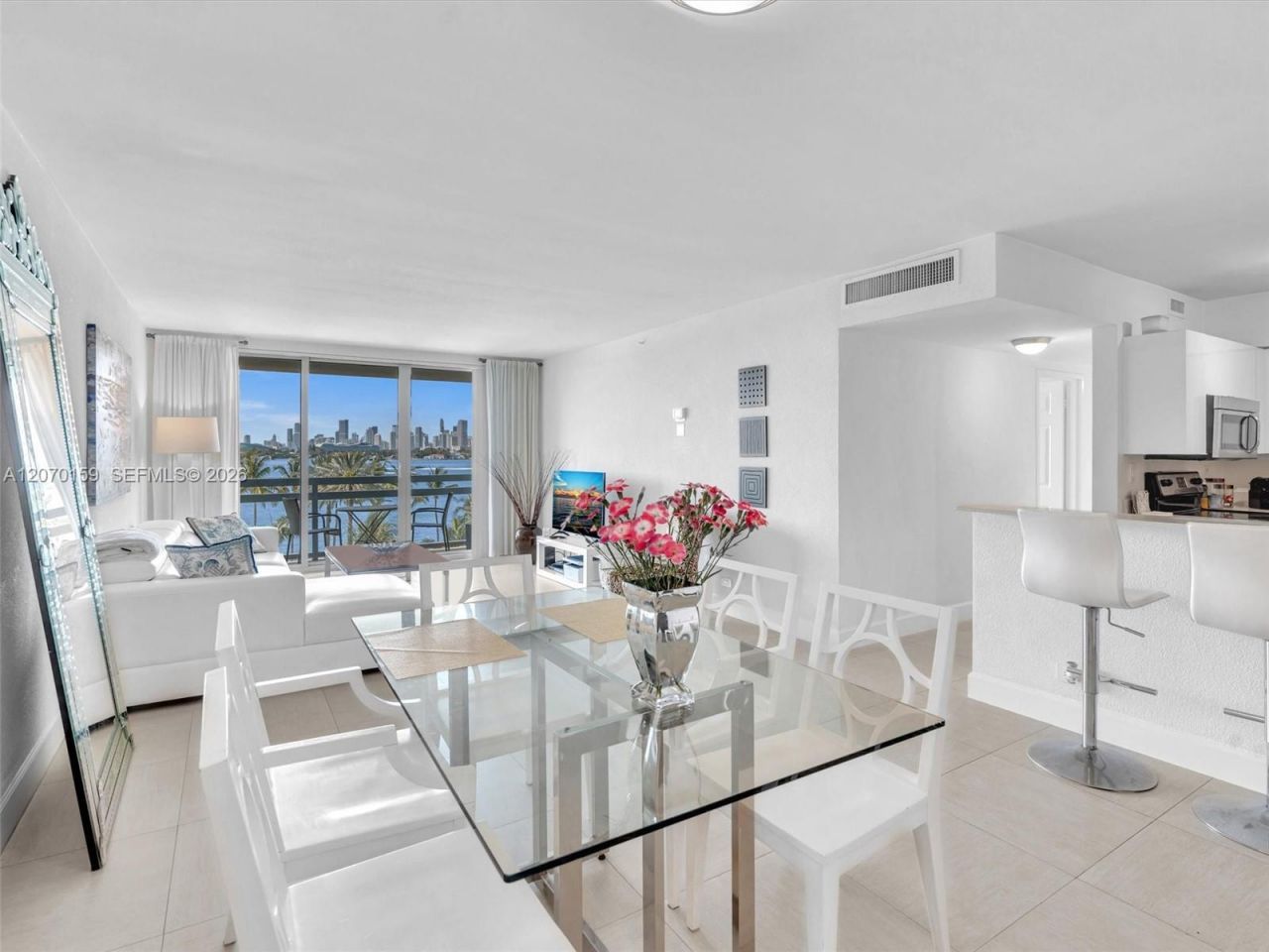 1500 Bay Rd, Unit 516S, Miami Beach, FL 33139 Photo