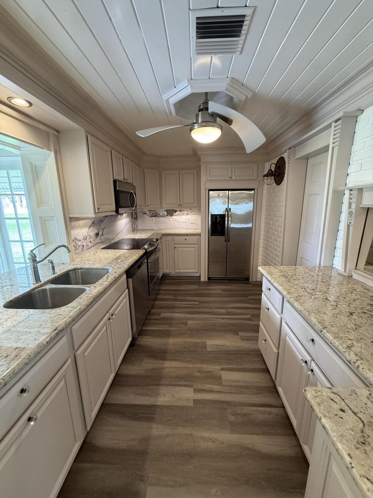 105 NW 8th Place, Boynton Beach, FL 33426 Photo