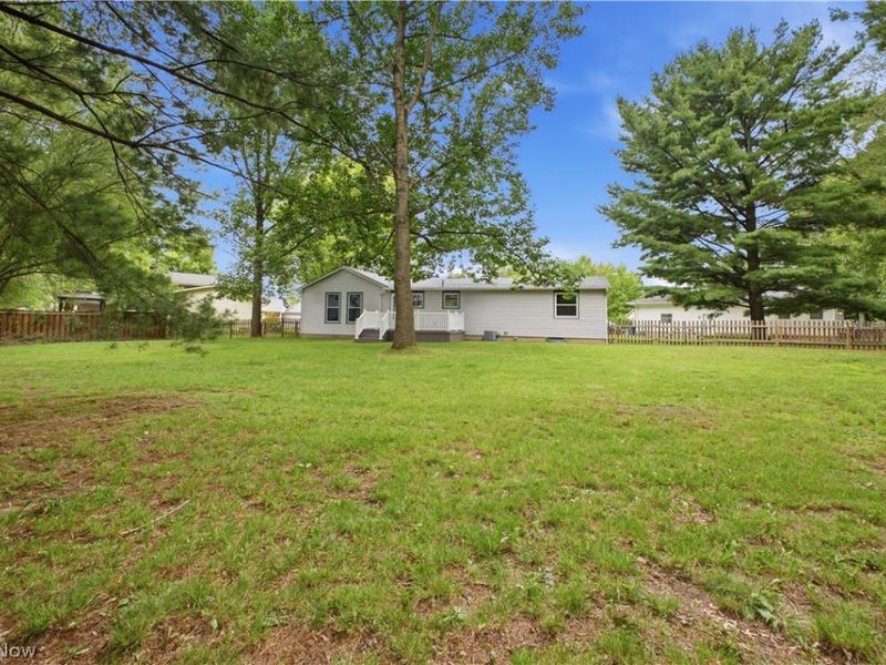 1734 Shannon Circle, Mineral Ridge, OH 44440 Photo 31