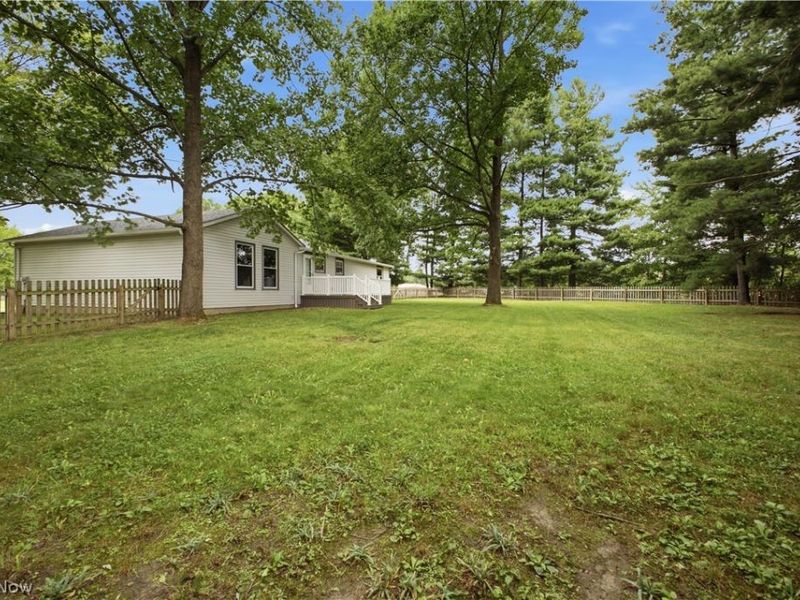 1734 Shannon Circle, Mineral Ridge, OH 44440 Photo 33