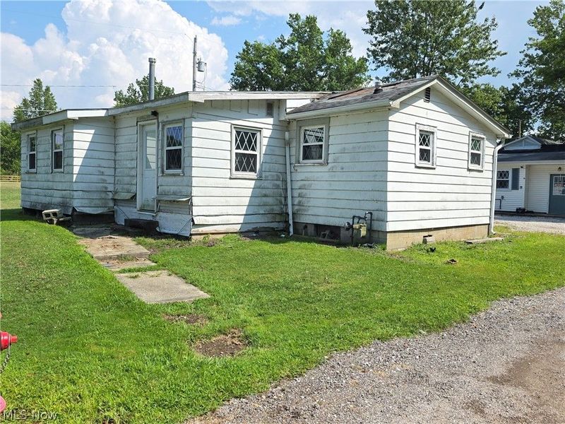 4927 Lake Road, Geneva on the Lake, OH 44041 Photo 3