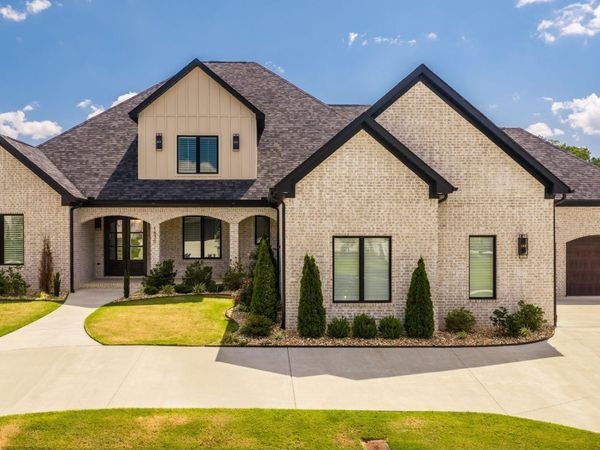 1630 Dolphin Drive, Conway, AR 72034