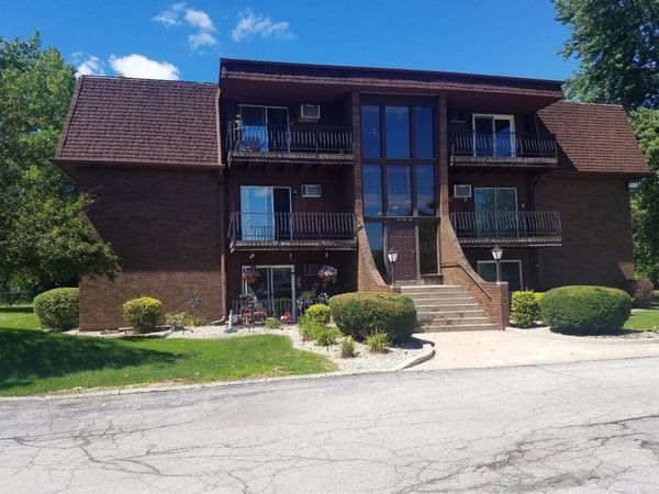 9726 5th Street, Unit 1d, Highland, IN 46322