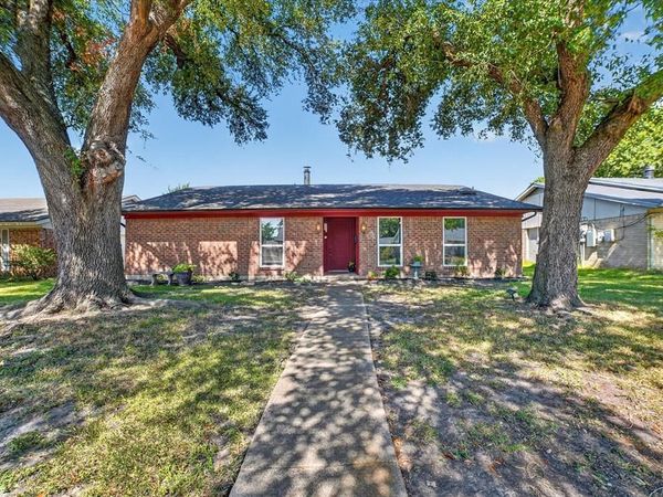 1413 Long Shadow Lane, Mesquite, TX 75149