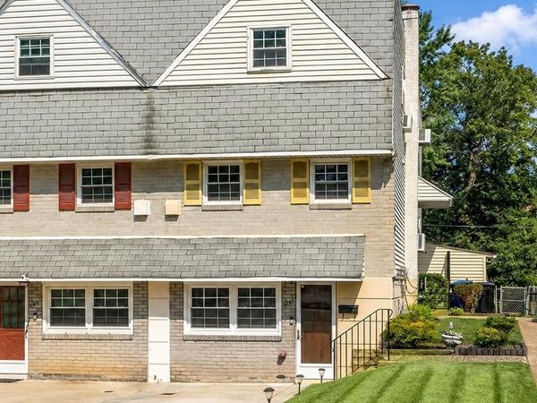 1747 N HILLS DRIVE, NORRISTOWN, PA 19401