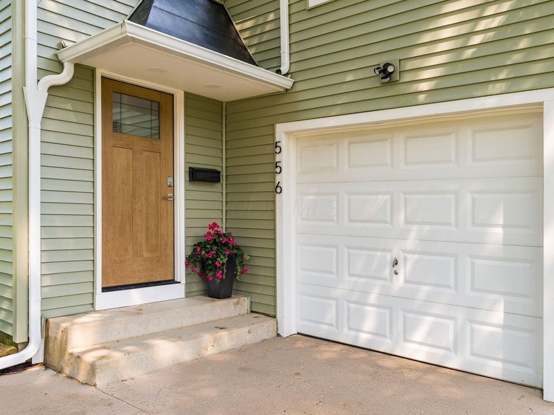 556 N Pickaway Street , Circleville, OH 43113 Photo 3