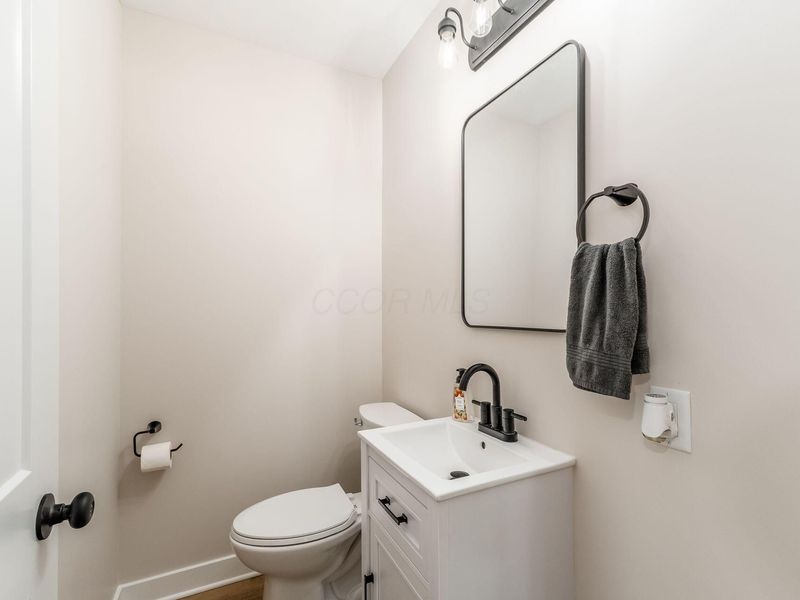 556 N Pickaway Street , Circleville, OH 43113 Photo 6