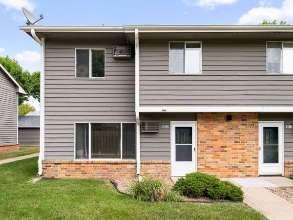 750 W Village Road, Unit 108, Chanhassen, MN 55317