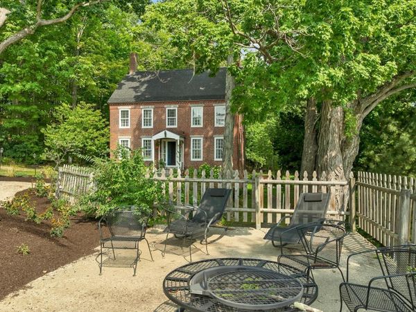 49 Center Street, Wolfeboro, NH 03894
