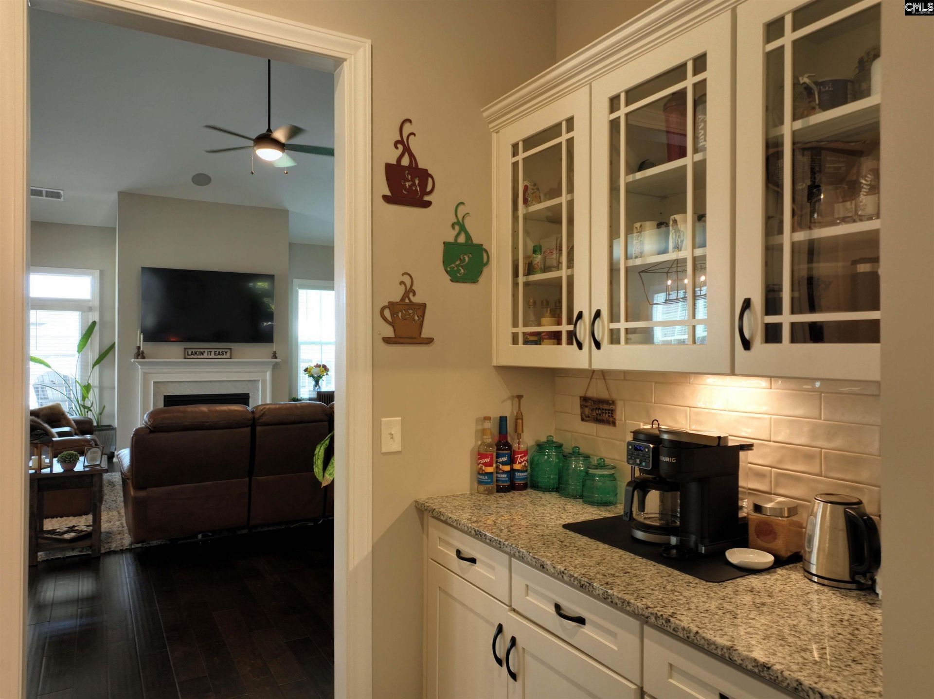 2367 Hadley Xing Photo 16