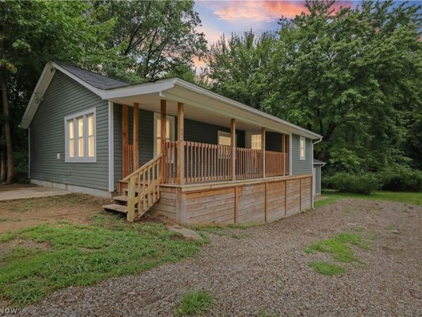 5519 N Freedom Street , Ravenna, OH 44266