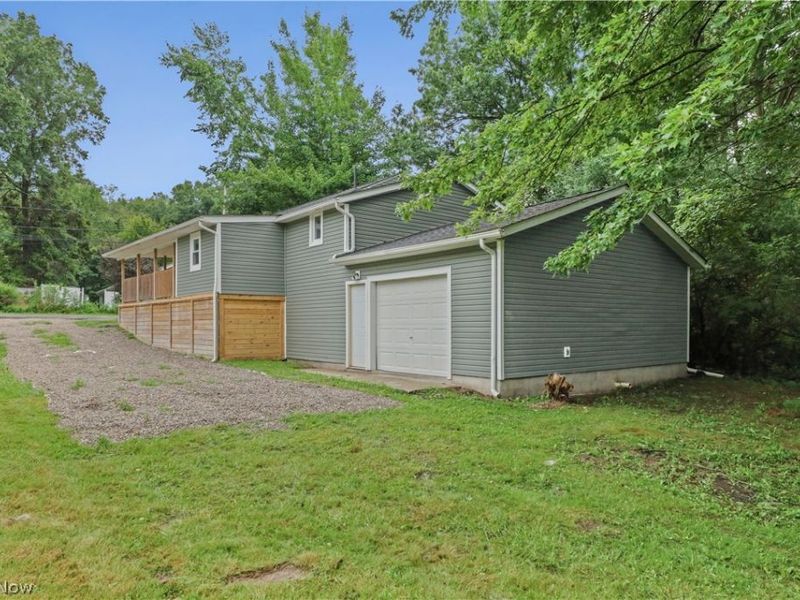 5519 N Freedom Street, Ravenna, OH 44266 Photo 3