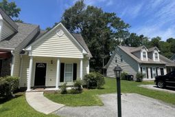 383 Springview Lane photo 4