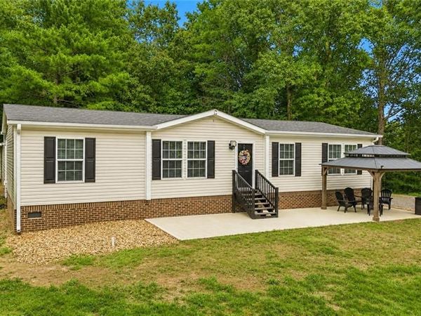 1930 Elk Shoals Church Loop , Stony Point, NC 28676