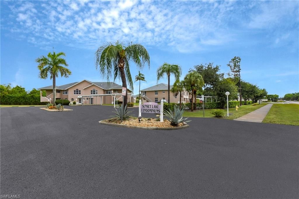 28 Cosmopolitan Dr , Unit 16, Lehigh Acres, FL 33936 Photo