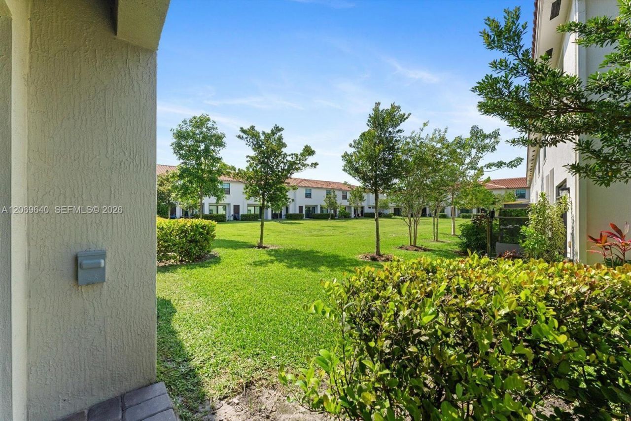 5010 Genove Pl , Unit 5010, Riviera Beach, FL 33410 Photo
