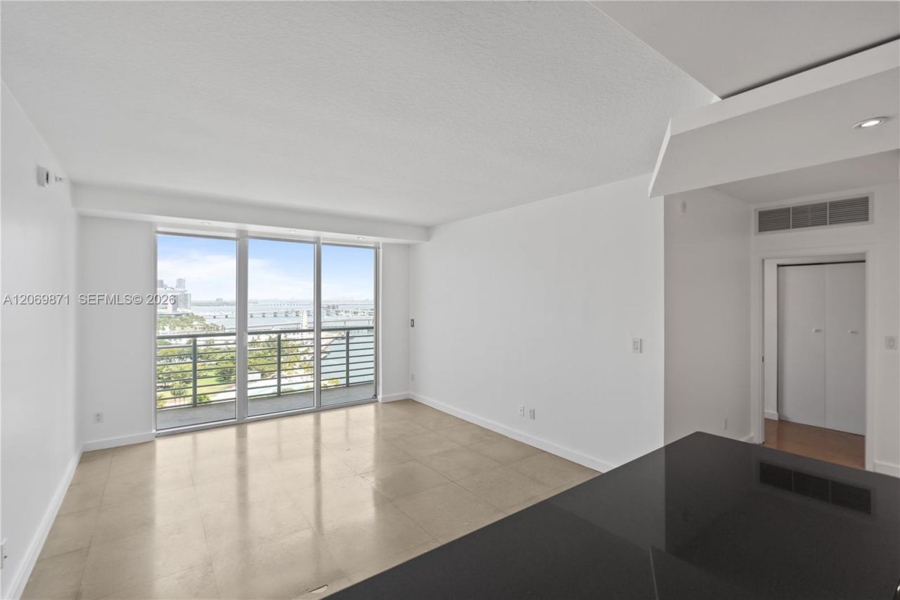 325 S Biscayne Blvd , Unit 2522, Miami, FL 33131 Photo
