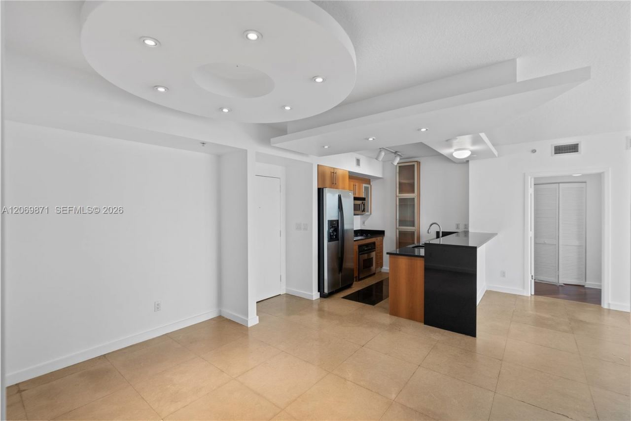 325 S Biscayne Blvd , Unit 2522, Miami, FL 33131 Photo