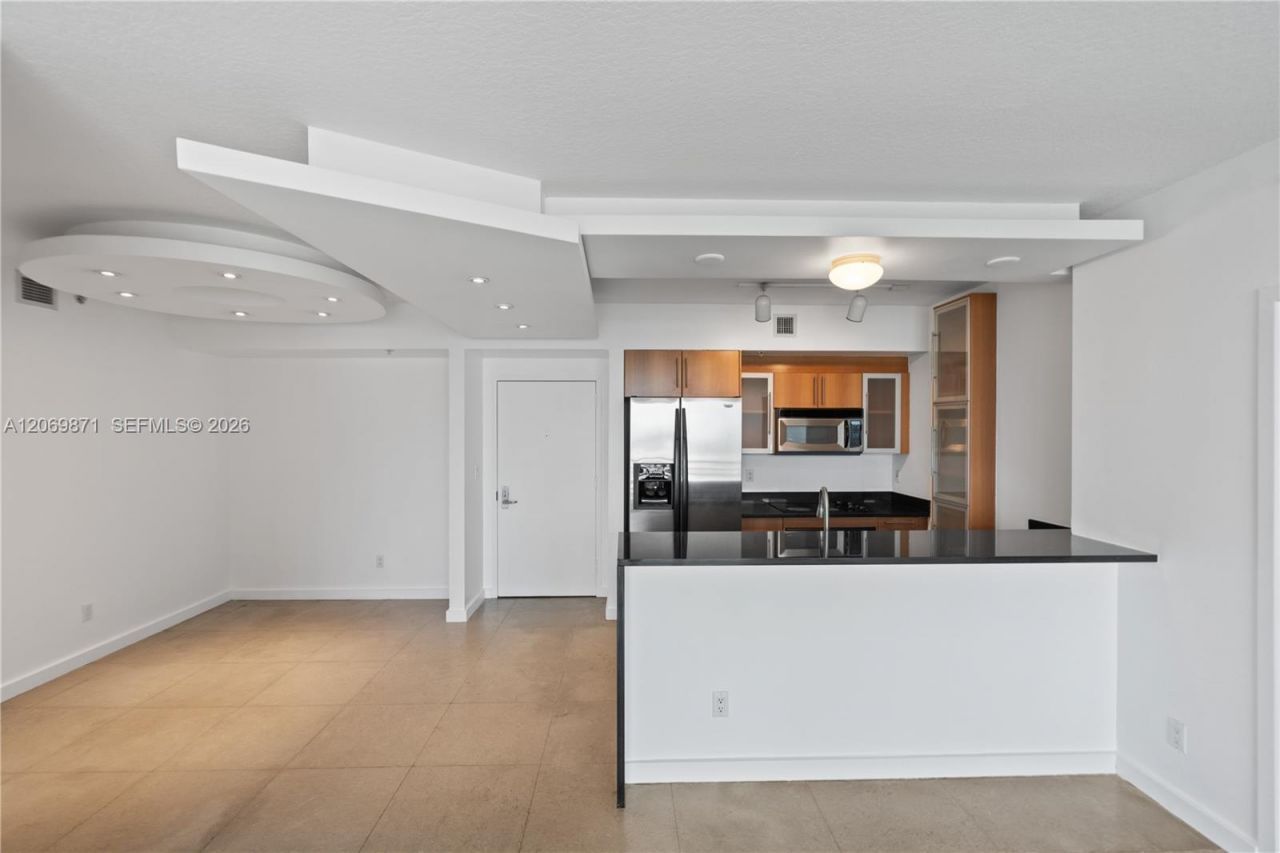 325 S Biscayne Blvd , Unit 2522, Miami, FL 33131 Photo