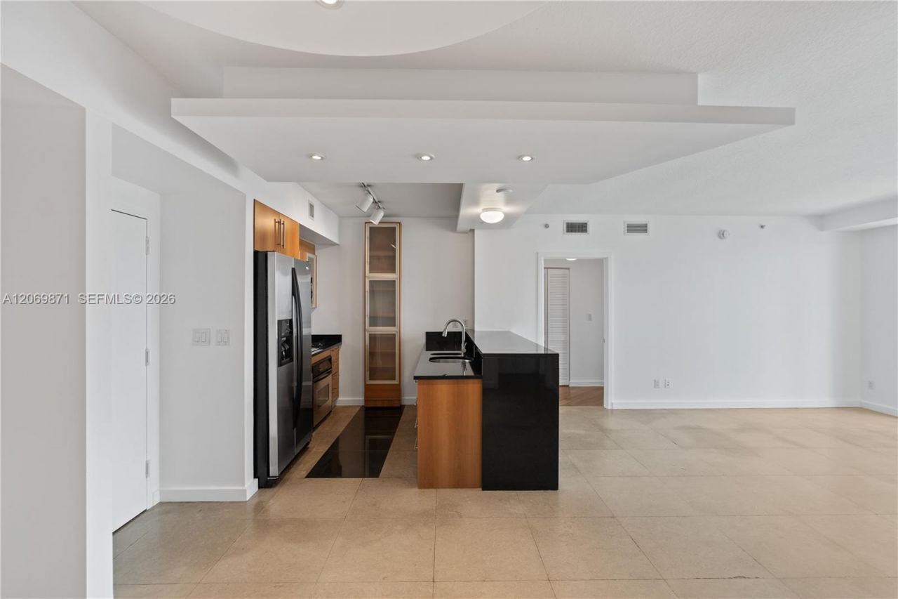 325 S Biscayne Blvd , Unit 2522, Miami, FL 33131 Photo