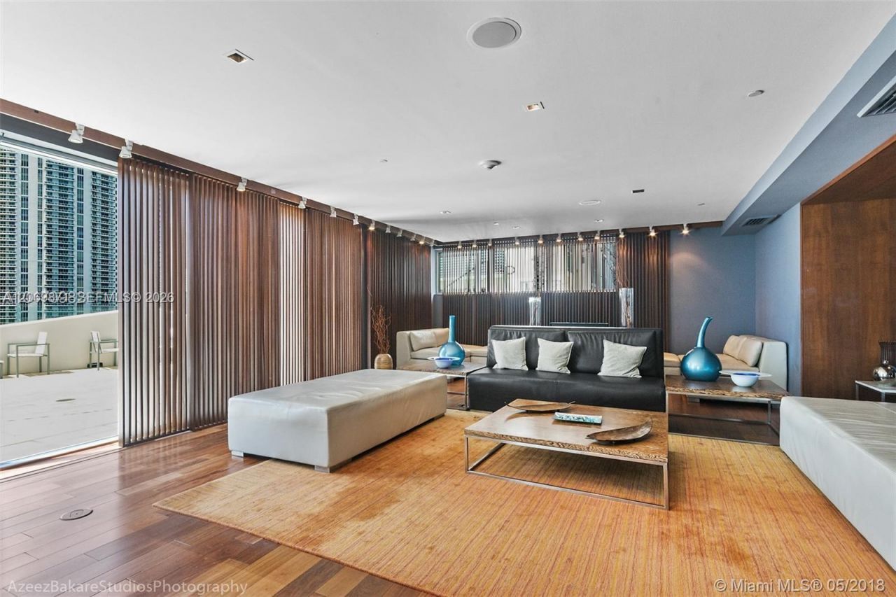 325 S Biscayne Blvd , Unit 2522, Miami, FL 33131 Photo