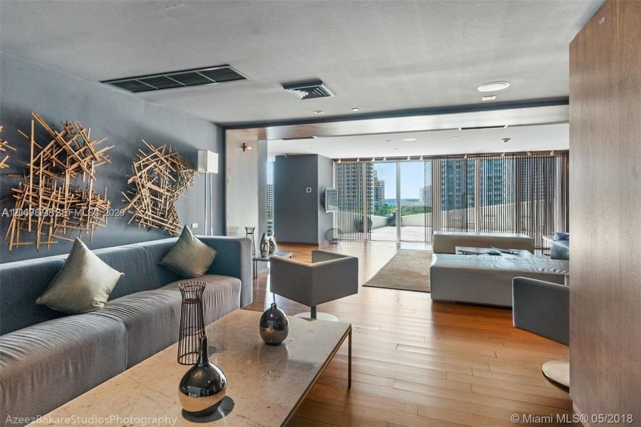 325 S Biscayne Blvd , Unit 2522, Miami, FL 33131 Photo
