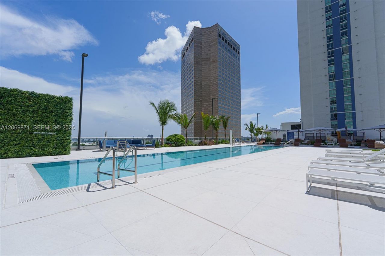 325 S Biscayne Blvd , Unit 2522, Miami, FL 33131 Photo