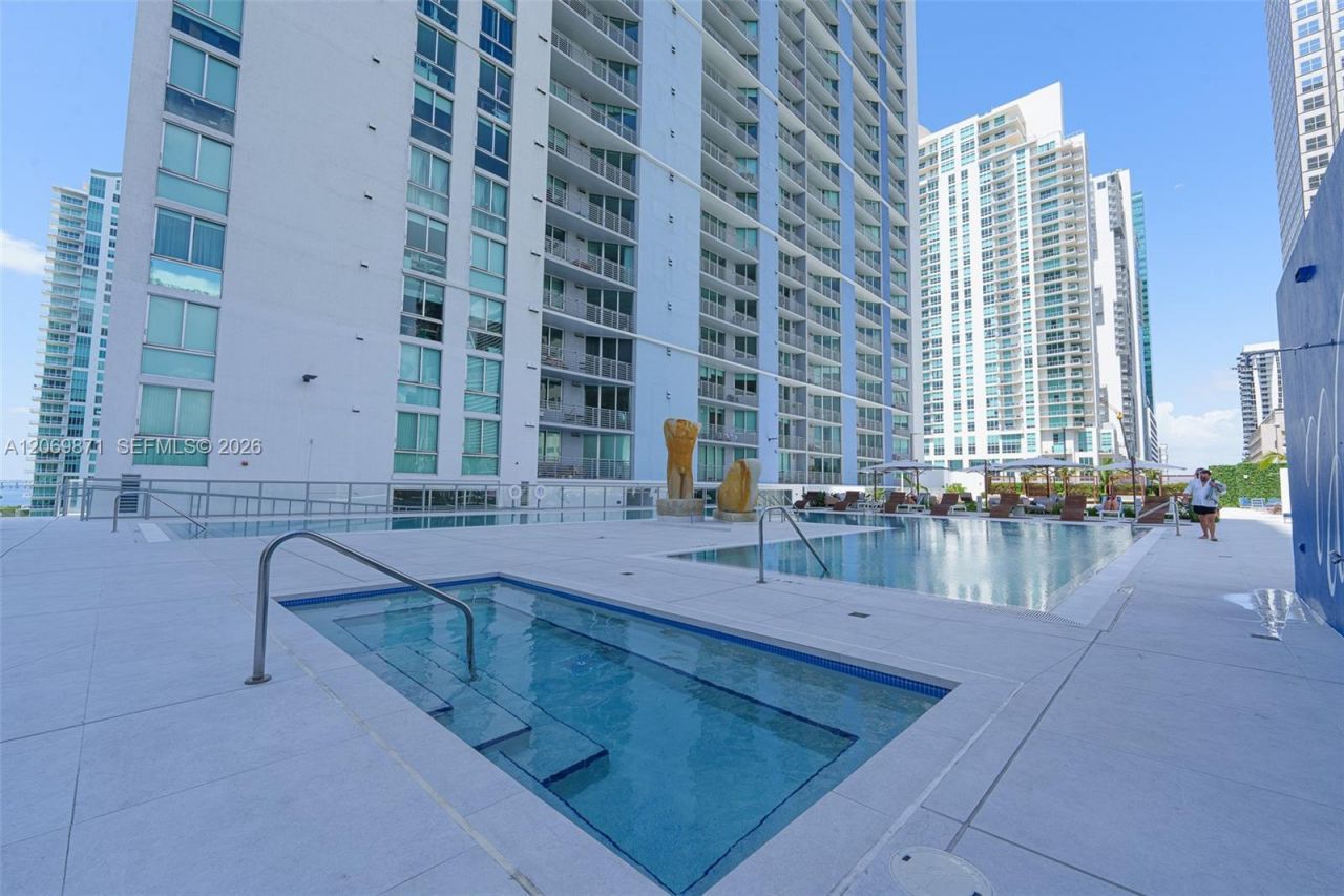 325 S Biscayne Blvd , Unit 2522, Miami, FL 33131 Photo