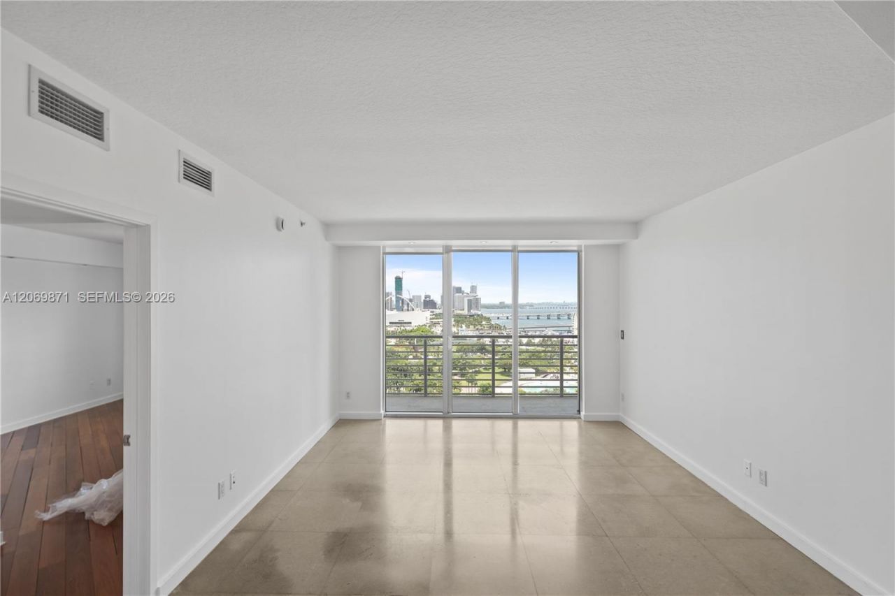325 S Biscayne Blvd , Unit 2522, Miami, FL 33131 Photo