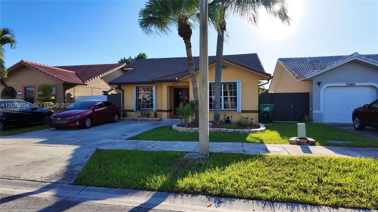 11570 SW 144th Path , Miami, FL 33186 Photo