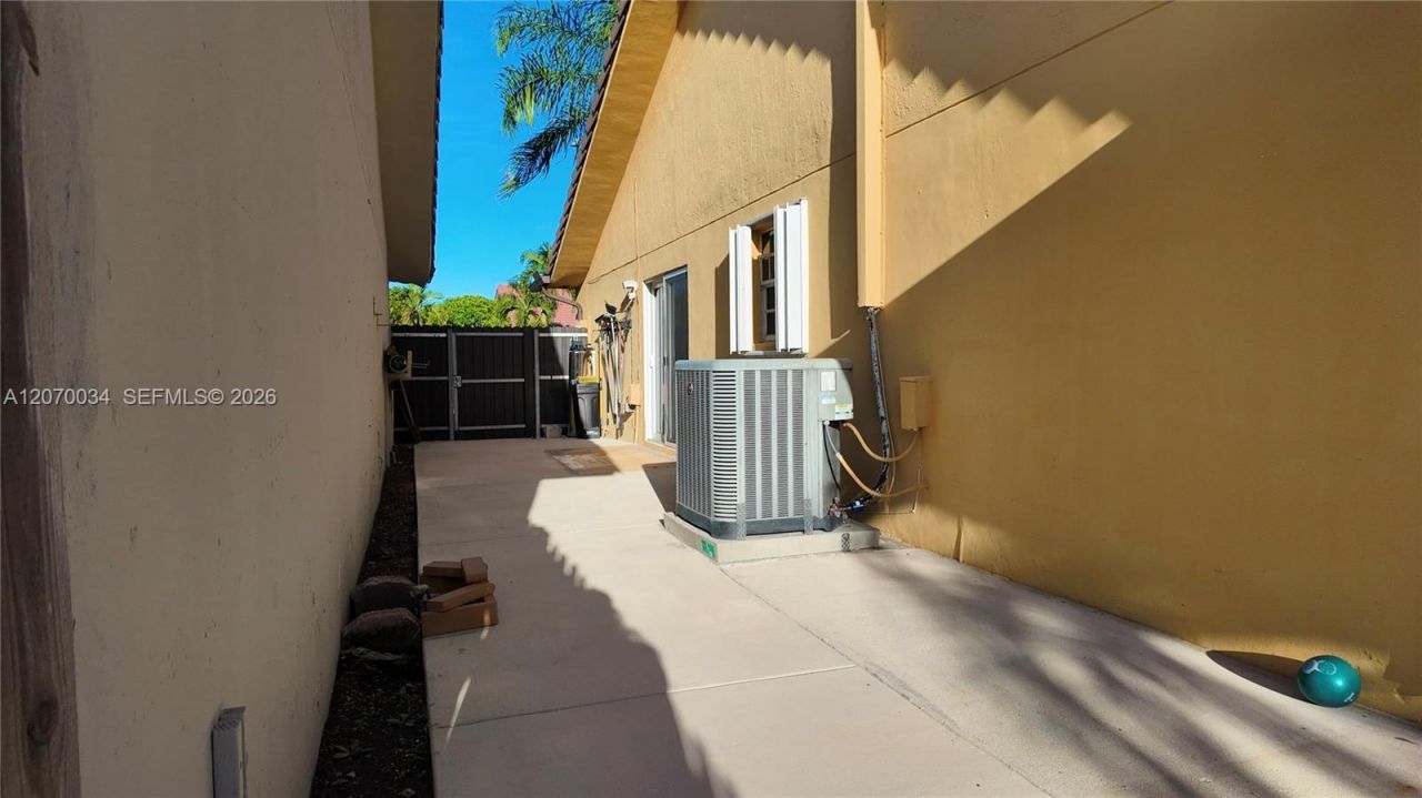 11570 SW 144th Path , Miami, FL 33186 Photo