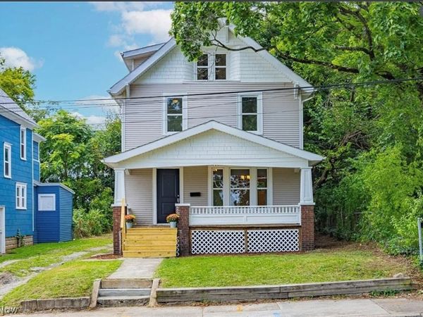 616 Rhodes Avenue , Akron, OH 44307