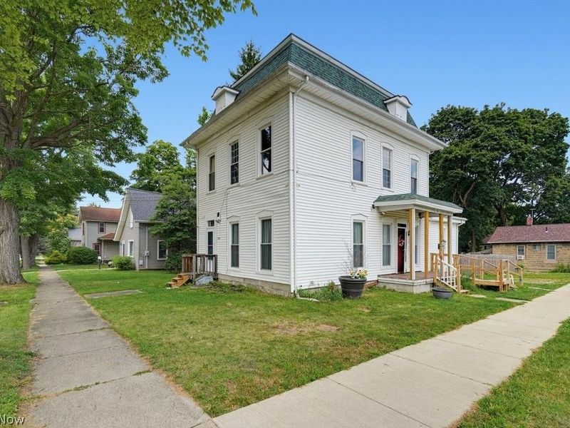 140 N Walnut Street, Ravenna, OH 44266 Photo 3