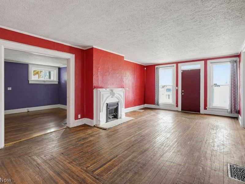 140 N Walnut Street, Ravenna, OH 44266 Photo 6