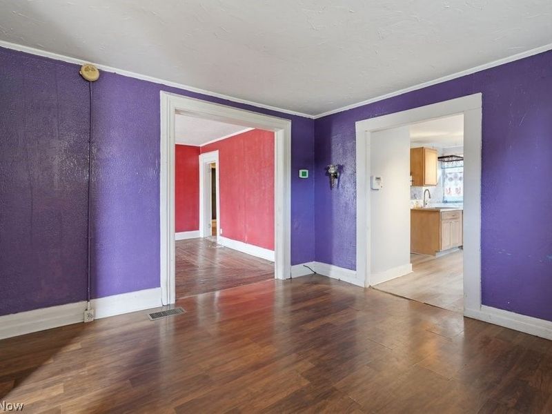 140 N Walnut Street, Ravenna, OH 44266 Photo 8
